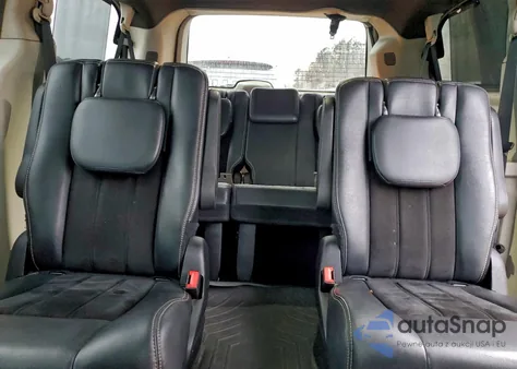 2016 Dodge Grand Caravan Sxt z USA, uszkodzony, nr VIN 2C4RDGCG3GR220410